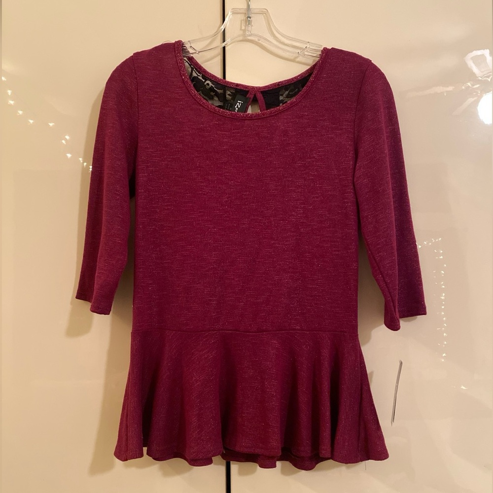 IZ Byer Woman’s Magenta Sparkly Blouse with Bows on back Size S - New With Tags!